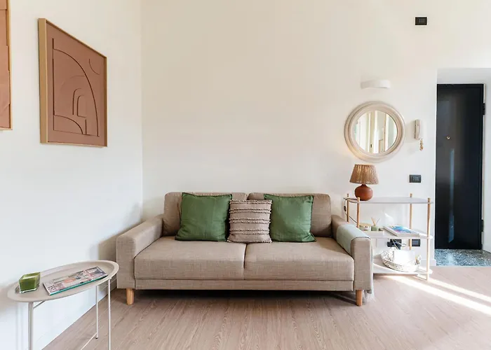 Casa Sara - By Myhomeincomo *